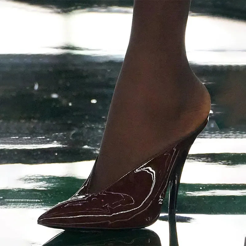 Versatile Banquet Slipper