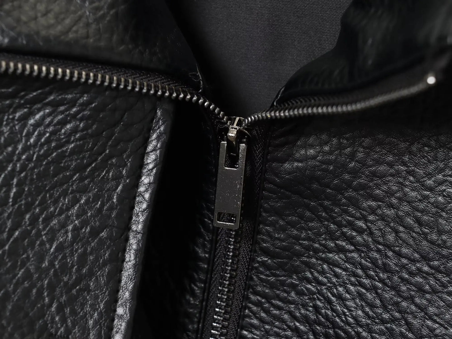 Vintage noir Leather